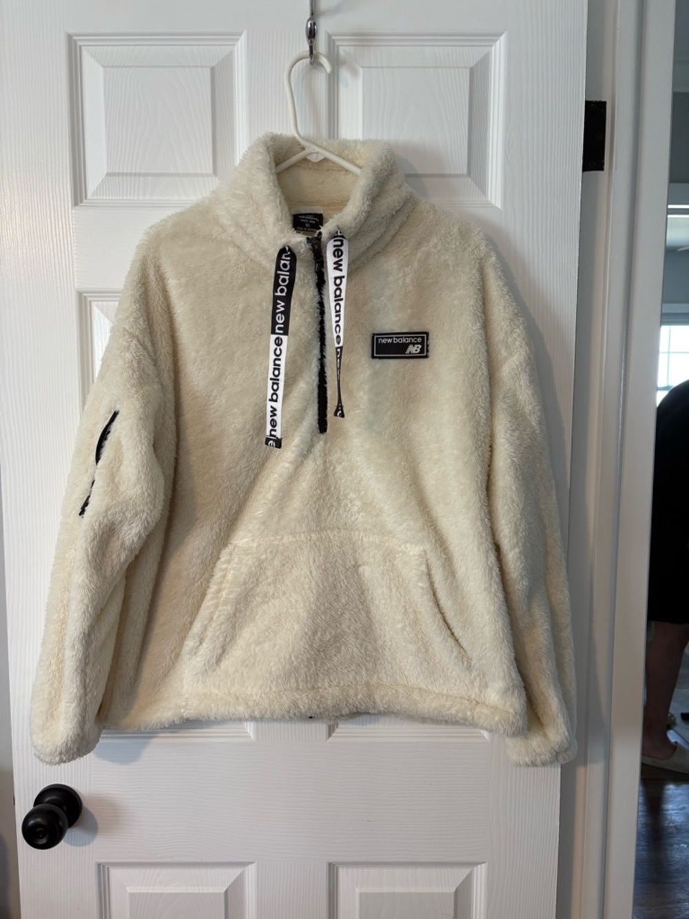 New Balance Cream Sherpa Quarter-Zip Pullover with Logo Drawstrings